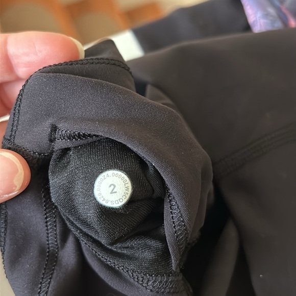 Lululemon Wunder Train Leggings 25’’ - Picture 3 of 5